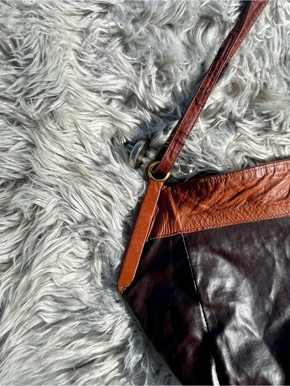 Vintage Bottega Veneta Intrecciato Leather Hobo Bag - Dual Aesthetic
1980s - Picture 11 of 17